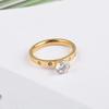Anillo Zircón Estilo Coreano Simple Cinco Diamantes Seis Garras para Mujer Diseño Nicho Moderno Personalizado Acero Titanio Oro Anillo Dedo Índice
