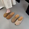 Medias pantuflas cerradas estilo Birkenstock de suela plana para mujer, ropa de exterior de verano 2026, estilo nuevo, muy bonitas, no cansan los pies, sandalias para calzar sin esfuerzo