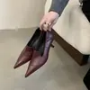 Sapatilhas pretas bico fino salto gatinho retrô, sapatos femininos, nova coleção primavera/outono 2026, saltos altos elegantes estilo francês e coreano