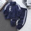 Conjunto Esportivo Infantil 2024 Outono Novo Listrado Letra Zíper Meninos Meninas Roupa Infantil Conjunto de Uniforme Escolar de Duas Peças