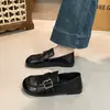 Sapatos baixos de couro estilo retrô britânico para mulheres, nova coleção de outono 2026, design slip-on, sola macia, mocassins Mary Jane