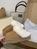 Chinelos peludos femininos com sola grossa, tendência inverno 2026, modelo slip-on, para usar ao ar livre, sapatos forrados com fleece e acolchoados de algodão