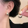 Pendientes de anillo liso exagerado con aguja de plata S925 de estilo europeo y americano para mujer, pendientes de temperamento simple Joker de lujo ligero de alta gama, venta al por mayor
