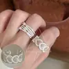 Anillo Geométrico de Línea Dulce y Fresco para Mujer, Diseño de Nicho, Lujo Ligero, Sensación de Alta Gama, Anillo Abierto de Encaje Hueco, Anillo para Dedo Índice, Moderno