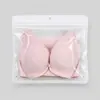 El fabricante suministra bolsas de papel kraft engrosado, con ventana y diseño de base plana, hechas de materiales nuevos de grado alimenticio, y son ecológicas.