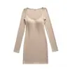 1390-25 Novo Estilo de Inverno Estilo Europeu e Americano Sexy Estilo Pura Luxúria Vestido Sexy de Manga Longa Slim com Gola Quadrada Exposta