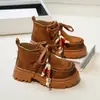 Botas Martin de Solado Grosso da Moda para Meninas 2025 Outono Novas Botas Individuais Estilo Britânico Botas de Couro Lavado Retro para Crianças Mais Velhas