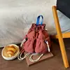 Mochila feminina de grande capacidade para viagem, mochila leve para senhoras, nova mochila casual de outono 2026 para trabalho e faculdade