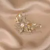 Broche de Mariposa de Metal, Gama Alta, Accesorios de Nicho de Lujo Accesible, Ramillete Retro de Moda, Pines para Ropa, Joyería Antiexposición