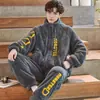 Conjunto de pijama masculino de inverno com capuz e zíper, em flanela coral com estampa de desenho animado, de manga comprida, modelagem solta, quente e espesso, com gola alta