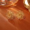 Brincos Banhados a Cobre com Ouro 18K Real Flores Plissadas Corte Coreano Vazado Brincos de Moda High-End Brincos de Metal Femininos Estilo Ins