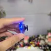 Crayón Shin-Chan Luz LED Intermitente Flor para Zapato DIY Agujero de Zapato Accesorios Decorativos Hebilla de Zapato Lindos Dibujos Animados Accesorios Elegantes