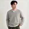 Moletom pesado gola V estilo americano para homens, nova coleção de outono 2026, camiseta casual texturizada de manga longa, top de base