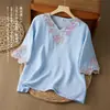 2026 Verano Nuevo Vintage Artístico Algodón Lino Bordado Pesado Camisa Cuello en V Holgada Adelgazante Versátil Top para Mujer