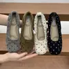 Pequeno Chanel de Bolinhas! Sapatilha Ballet Feminina Bico Redondo Rasteirinha Estilo Francês Fada Doce Estilo Coreano Sapatos Rolinho de Ovo 2026 Primavera/Outono