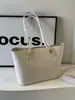 Bolsa de Ombro Elegante e Versátil, Modelo Simples 2025 Novo, Bolsa Tote de Ombro de Alta Qualidade e Grande Capacidade, Bolsa para Noivas de Outono e Inverno