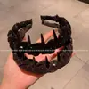 Diadema de Terciopelo Brillante con Diamantes de Alta Gama para Mujer 2025 Nueva Diadema con Peine Dientes Antideslizantes para Salir Pinza Versátil Accesorios para el Cabello