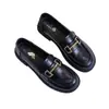 Mocasines de piel suave para mujer, nuevo modelo otoño 2026, zapatos para mamá, zapatos sin cordones de suela gruesa, zapatos pequeños de piel versátiles estilo británico