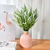 Stock Listo Suministro Directo de Lavanda Artificial Flores Falsas Flores Artificiales de 7 Picos Boda Muebles para el Hogar Flores de Plástico Decoraciones de Interiores