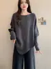 Suéter Holgado Versátil de Moda y Estilo Hombros Descubiertos para Mujer Primavera y Otoño 2026 Manga Murciélago Dobladillo Irregular Manga Larga