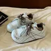 Temporada de primavera y otoño, zapatillas blancas para mujer, nuevo estilo 2026, zapatillas de entrenamiento alemanas, muy elegantes, perfectas para mujeres menudas, te hacen ver más alta, zapatillas casuales