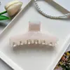 Presilha de Cabelo com Padrão de Mármore Europeia e Americana da Amazon para Mulheres, Elegante Presilha de Tubarão para Coque no Topo da Cabeça, Acessório de Cabelo Presilha de Garra Espinha de Peixe