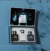 Set de tres piezas de Perfume Femenino de Marca Transfronteriza, Fragancia Fresca Amaderada Floral, Caja de Regalo de Cuatro Piezas para Hombre, Fragancia Ligera de Larga Duración