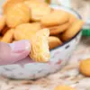 Reemplazo de comida barriga llena sin azúcar galletas de hongo cabeza de mono paquete pequeño de supermercado bocadillos golosos galletas crujientes galletitas