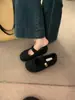Zapatos retro Mary Jane grises con una sola tira, adecuados para otoño e invierno, con un diseño cálido forrado de felpa, y disponibles como mocasines para mujer