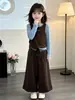Conjunto de tres piezas en capas para niña, nueva colección otoño 2026: chaleco, prenda base y pantalones de pierna ancha, estilo coreano, de moda para chicas mayores