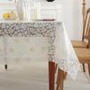 Mantel de PVC floral amarillo y blanco, 100% impermeable, a prueba de aceite y resistente a salpicaduras, se puede limpiar con un paño repetidamente. Los protectores de mesa rectangulares y cuadrados se pueden cortar a cualquier tamaño, adecuados para comedor interior y exterior, camping, barbacoas y decoración de restaurantes. Protege muebles y electrodomésticos del polvo, con un mantel decorativo de estilo rústico retro