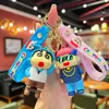 Llavero Creativo de Dibujos Animados Lindo Shin-Chan Lápiz de Colores Colgante para Bolso de Pareja Llavero de Coche Muñeca Regalo Venta al por Mayor