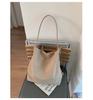 2026 Novo Estilo Casual Leve Estilo Preguiçoso Bolsa para o Dia a Dia Grande Capacidade Bolsa de Ombro Fashionable Bolsa Tote de Lona de Nylon para Mulheres