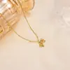 Collar Fresco y Dulce Princesa Fugitiva Lazo Oro 18K Acero de Titanio para Mujer Diseño de Lujo Accesible Cadena para Clavícula Al por Mayor
