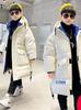Chaqueta de Algodón Gruesa Acolchada Cálida con Capucha para Invierno para Niños 2026 Elegante Estilo Largo Abrigo de Algodón Resistente al Frío para Niños