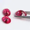 Gema Recién Cultivada Forma de Huevo Rojo Sangre de Rubí Piedra Suelta Ovalada Gema de Color Artificial Se Puede Equipar con Certificado Agl