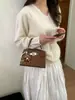 Bolsa Kelly Coreana de Nicho Bolsa Transversal para Mulheres, Design de Luxo Leve de Alta Qualidade, Bolsa Transversal Fofa, Bolsa de Mão da Moda com Fivela de Fechamento