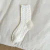 26 calcetines de encaje de principios de otoño, calcetines blancos simples estilo ballet para mujer con volantes, a media pantorrilla, calcetines holgados, calcetines largos JK