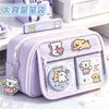 Conjunto de material escolar fofo com tema de cachorrinho para crianças, apresentando um estojo de nove compartimentos, designs de desenhos animados e adequado para alunos do ensino fundamental como um pequeno presente ou presente de aniversário