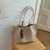 Bolsa feminina de grande capacidade, nova moda casual de outono de 2026, bolsa de ombro, bolsa para o trabalho, bolsa tote simples para o dia a dia