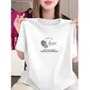 Liquidación de Artículos de Moda de Comercio Exterior: Camiseta Negra de Manga Corta y Cuello Redondo para Mujer con Estampado de Corazón, Talla Grande, Efecto Adelgazante