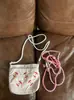 Bolsa de lona de manzana dulce y linda para niñas, nuevo modelo de verano 2026, alto atractivo estético, moderna, casual, bandolera de gran capacidad