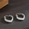 Brincos de Zircônia Exquisitos de Luxo Leve em Formato de Coração com Estilo Nicho da Moda e Design em Formato de Coração
