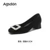 Sapatos Mary Jane Aogushi Deng de Solado Grosso Femininos 2026 Novo Estilo Retro Francês Slip-on Pequeno Estilo Coco Boca Rasa Sapatos de Salto Único