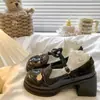 Saia Versátil Estilo Hepburn Francês Sapatos Pequenos de Couro Femininos 2026 Primavera Verão Novos Retro Salto Bloco Bico Redondo Sapatos Mary Jane