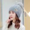 Sombrero de lana de estilo coreano versátil para otoño e invierno con bordado de hoja de arce, sombrero de punto grueso y cálido forrado de vellón