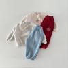 Conjunto de Ropa de Invierno 2026 Nuevo Estilo Coreano Color Rojo de Moda Suave de Felpa para Niños y Niñas, Incluye Sudadera y Pantalón