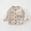 Ropa exterior de manga larga para bebé, temporada de otoño, unisex, adecuada tanto para niños como para niñas, cárdigan de otoño, para bebés e infantes, chaqueta de béisbol de primavera y otoño