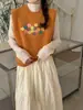 Suéter sin mangas de punto con bordado floral y cuello redondo, estilo suave, para capas, para mujer, nuevo estilo primavera 2026