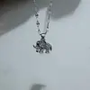 Collar de elefante para mujer, diseño de nicho, estilo europeo y americano, regalo creativo para amigos en el Festival Qixi, accesorio único y versátil con un toque de alta gama